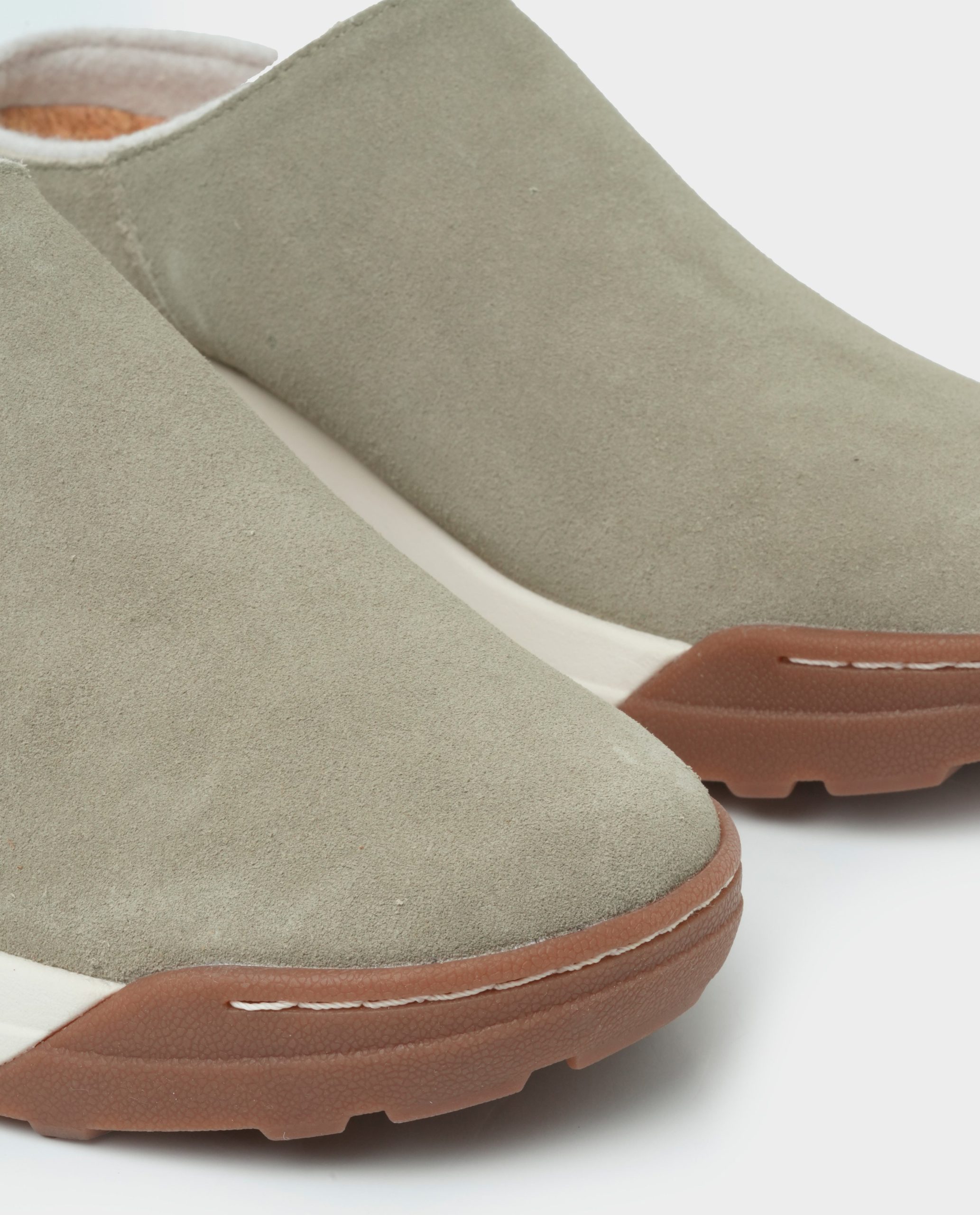 Women's Mountain Towner Clog - Image 17