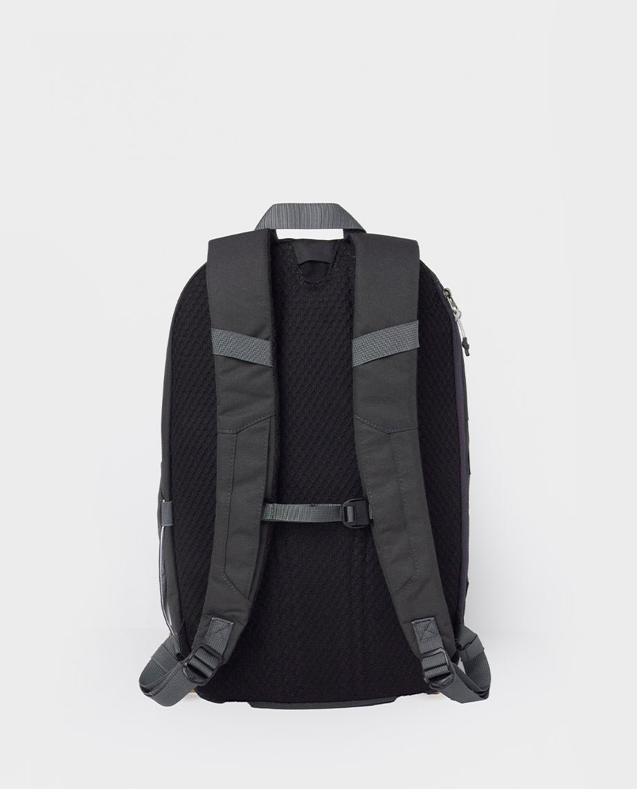 Basin Daypack 25L - Image 17