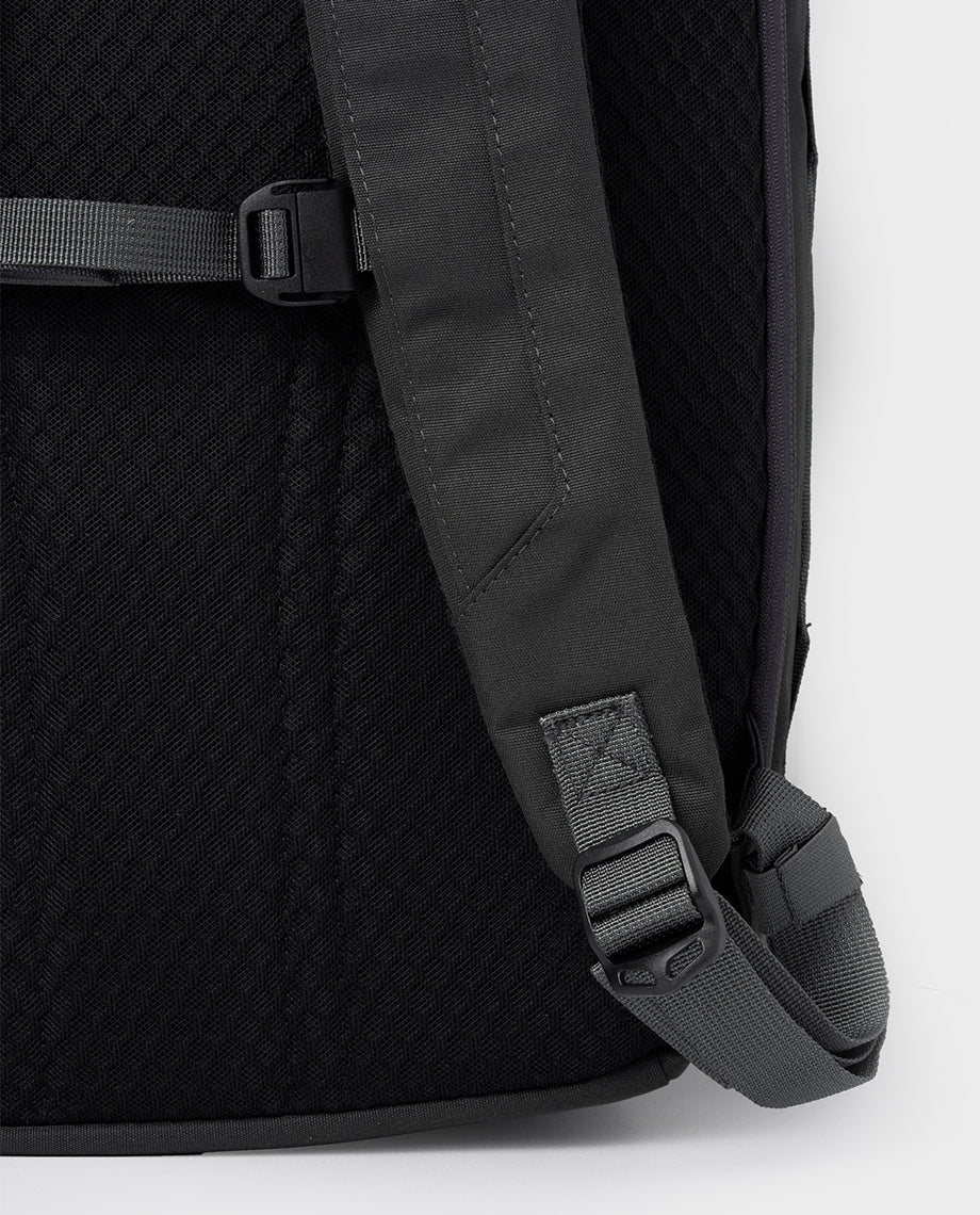Basin Daypack 25L - Image 19