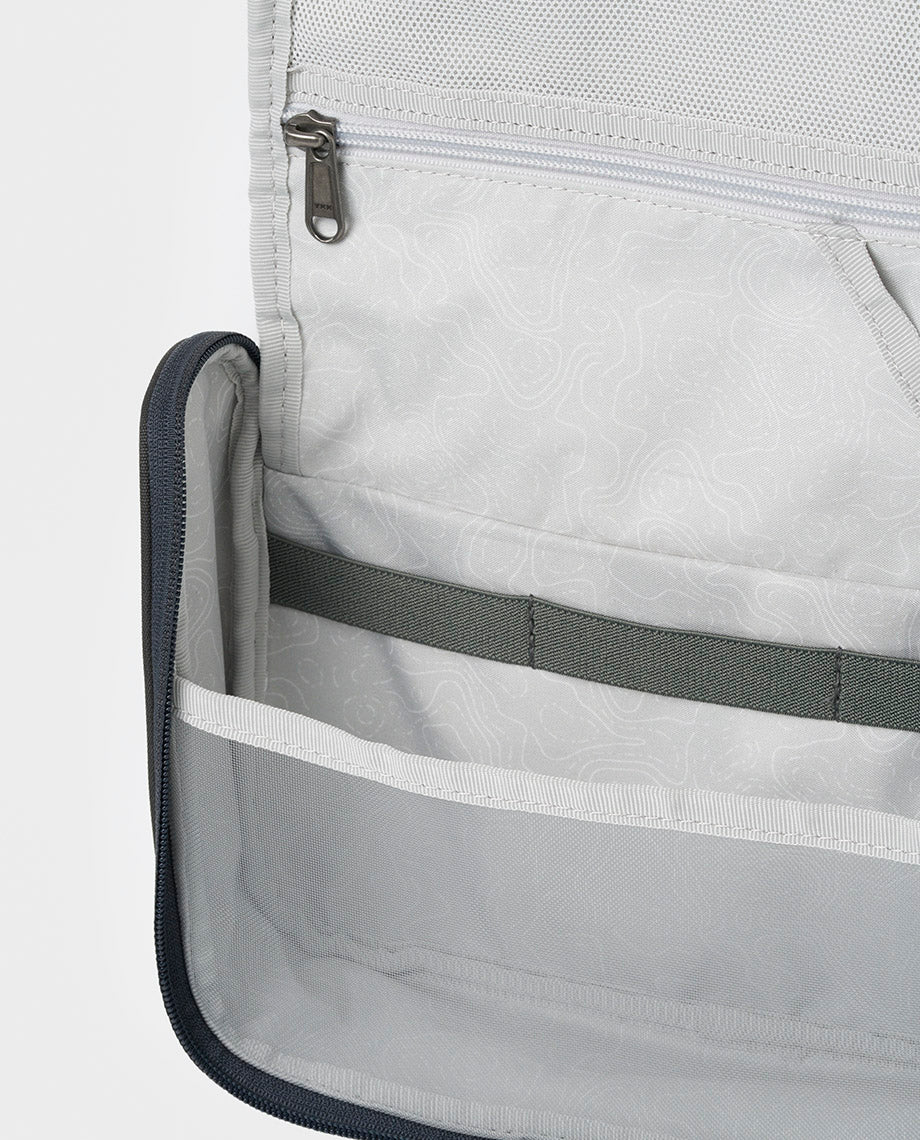 Basin Hanging Dopp Kit - Image 15