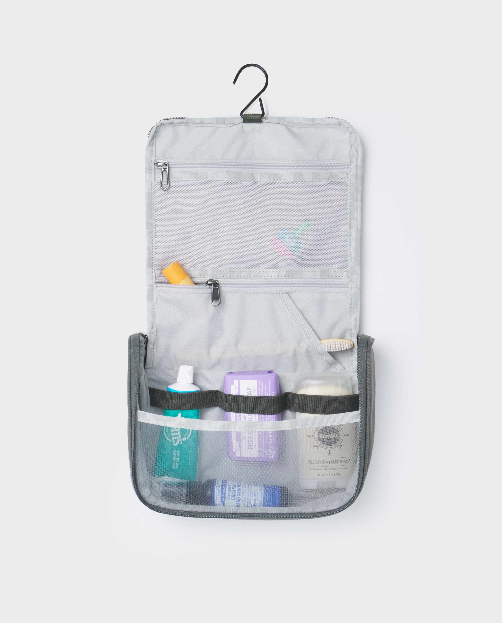 Basin Hanging Dopp Kit - Image 5