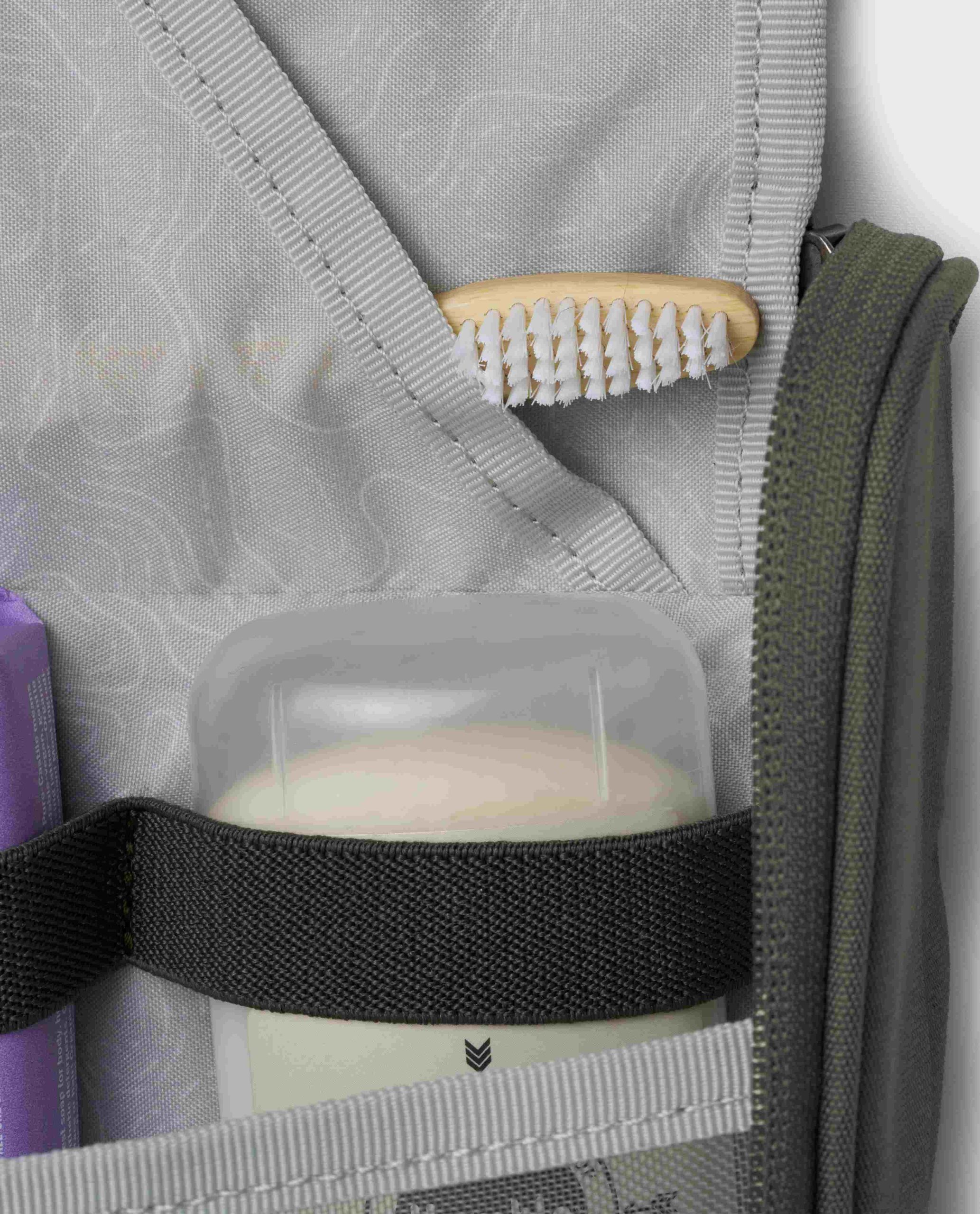 Basin Hanging Dopp Kit - Image 7
