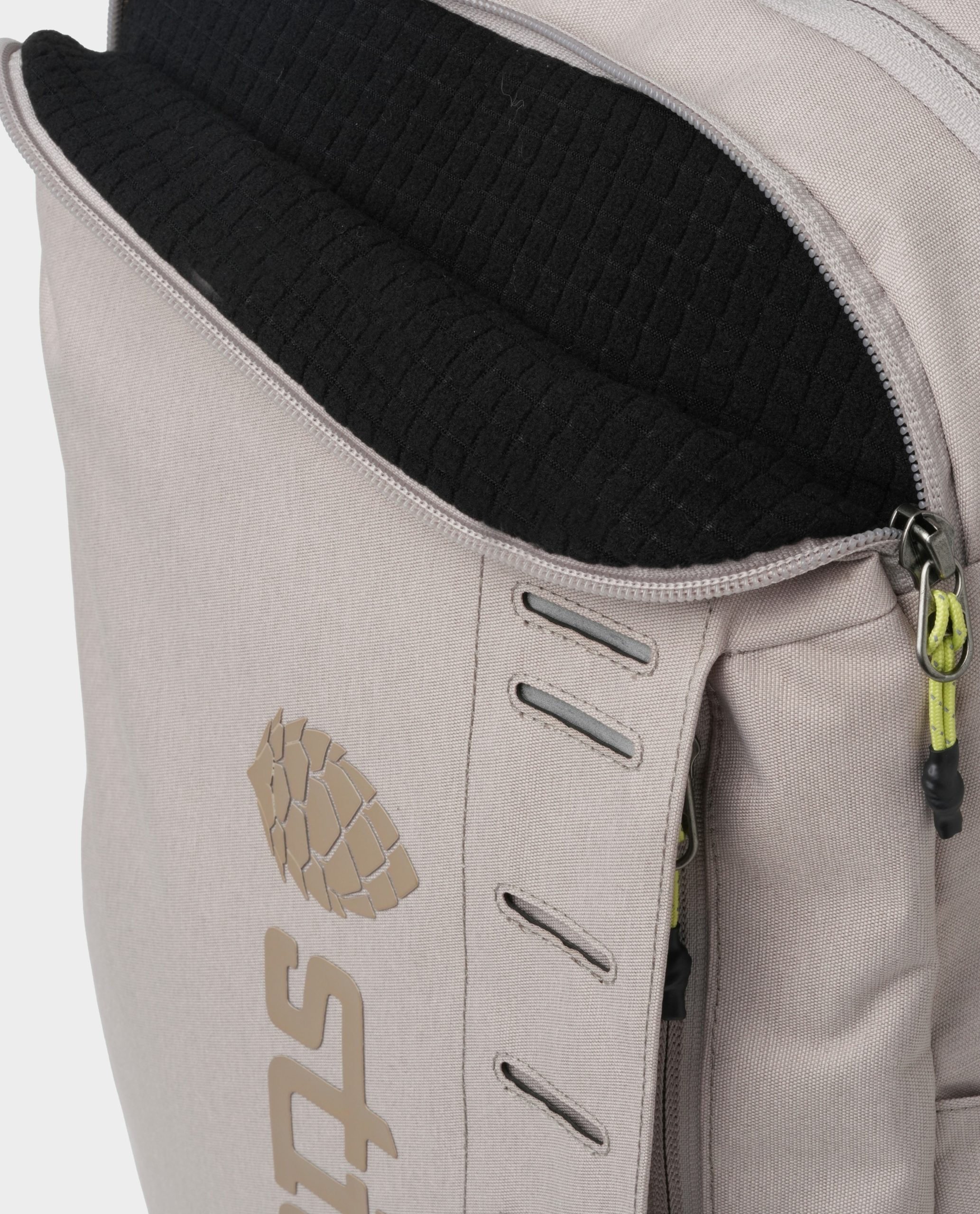 Basin Daypack 35L - Image 6
